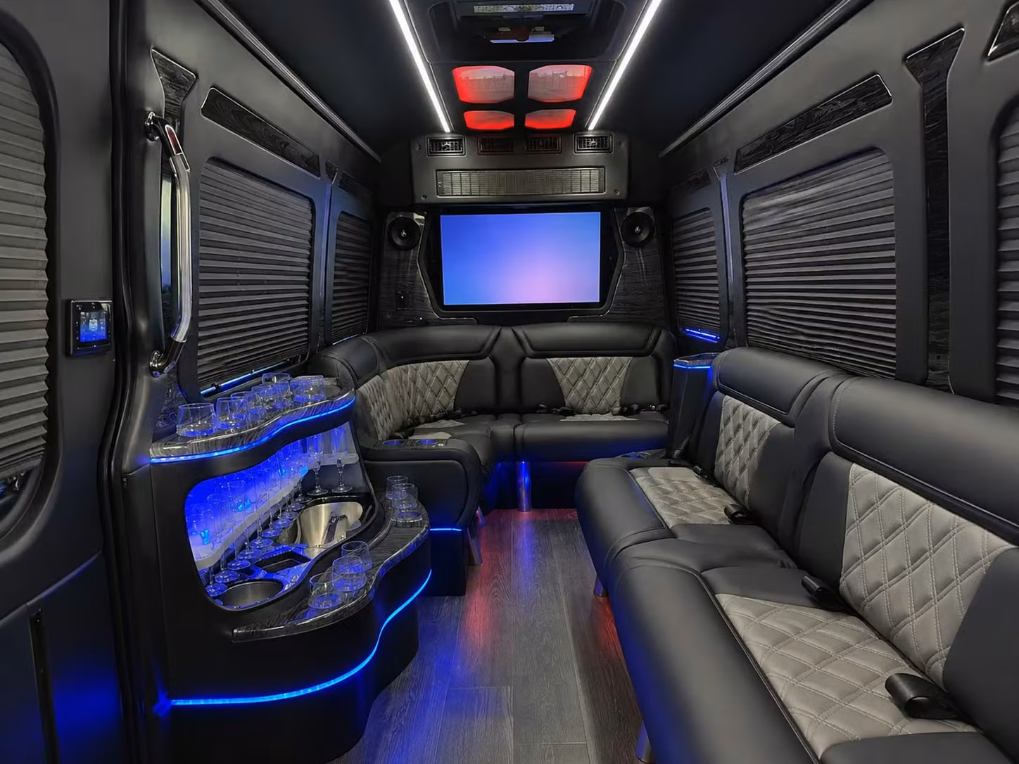 airport transfer shuttles for corporate groups traveling through athens and atlanta